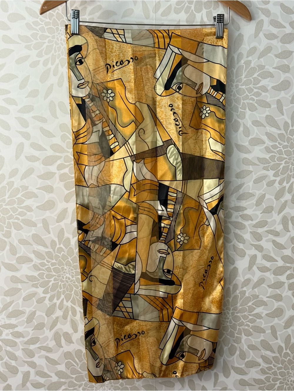 Vintage Picasso Abstract Art Women’s Groovy Mod Retro Orange Semi Sheer Scarf